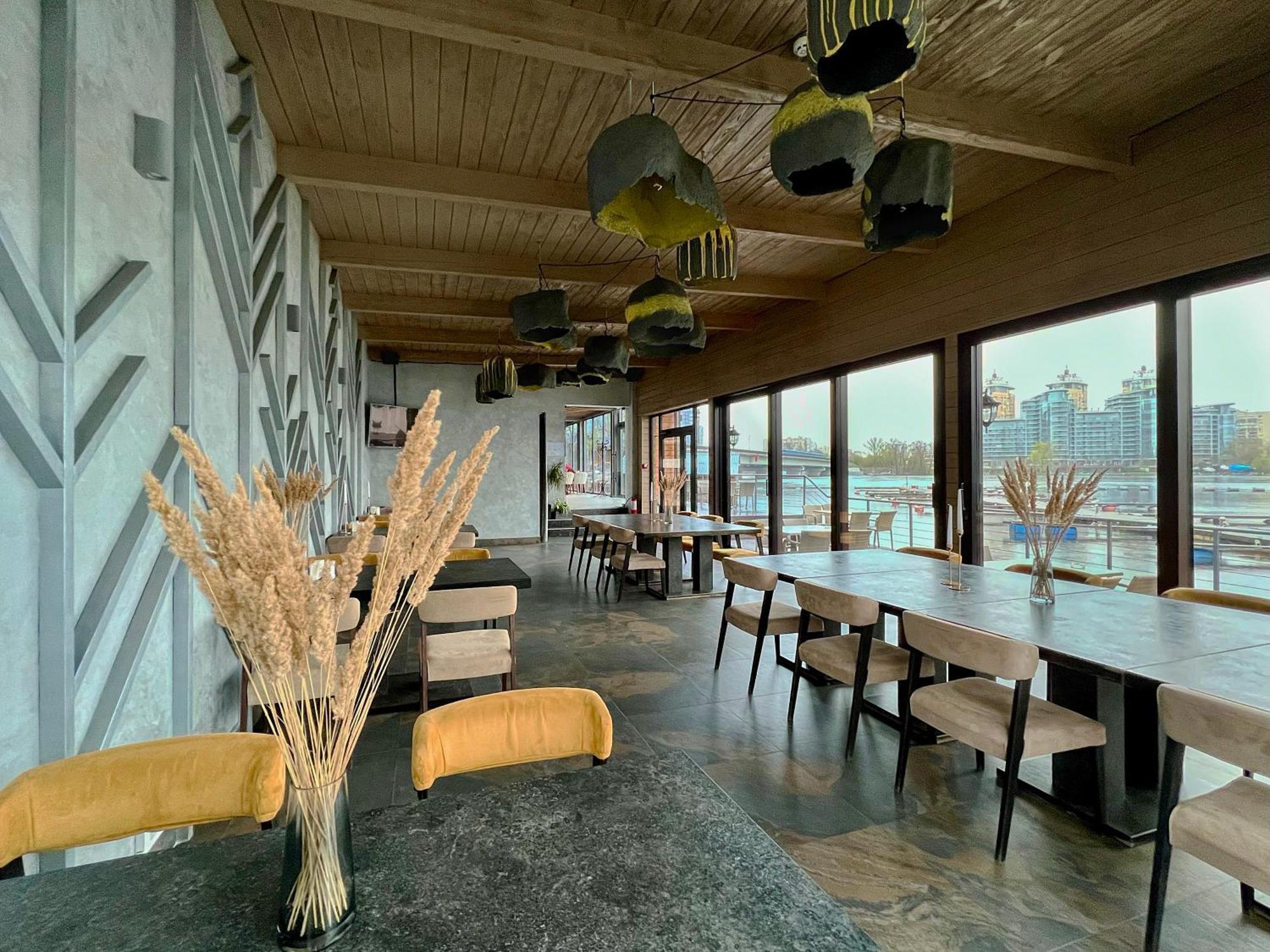 Hotel Fregat เคียฟ ภายนอก รูปภาพ