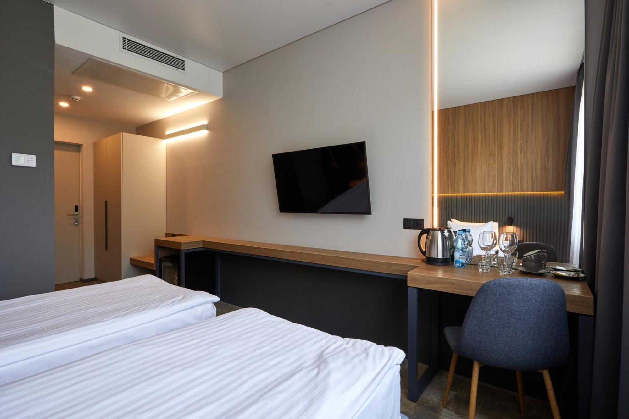 Hotel Fregat เคียฟ ภายนอก รูปภาพ