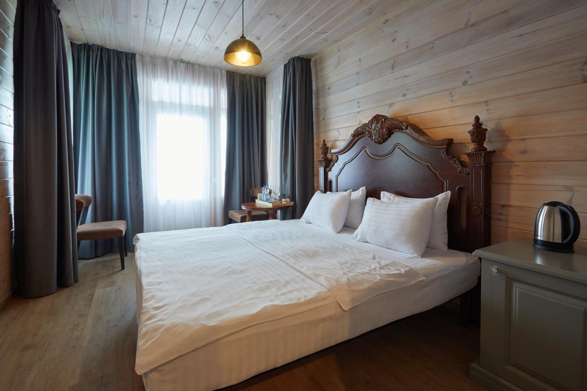 Hotel Fregat เคียฟ ภายนอก รูปภาพ