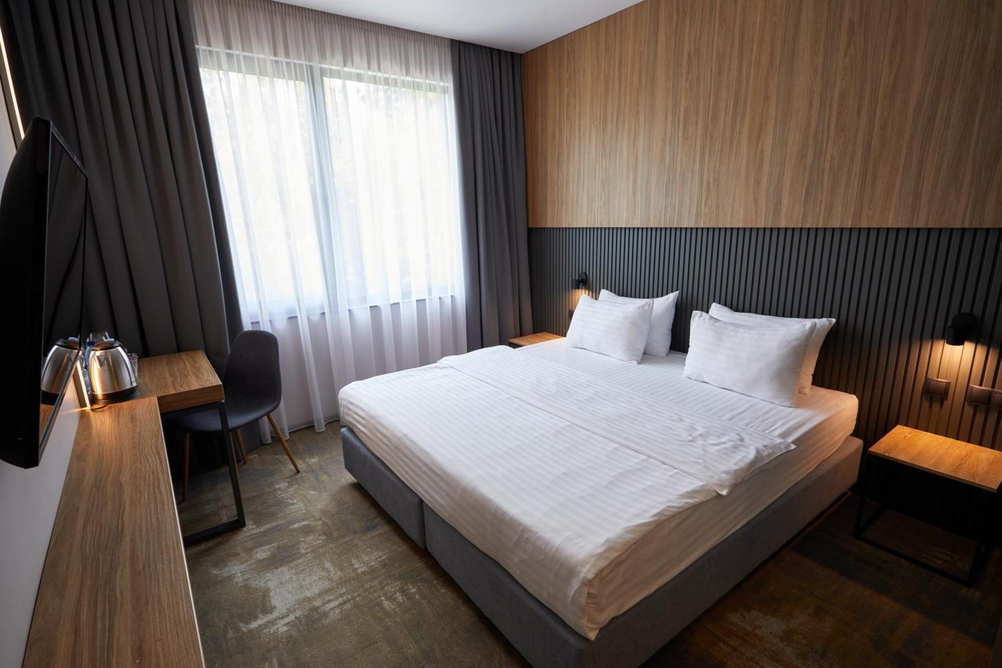 Hotel Fregat เคียฟ ภายนอก รูปภาพ