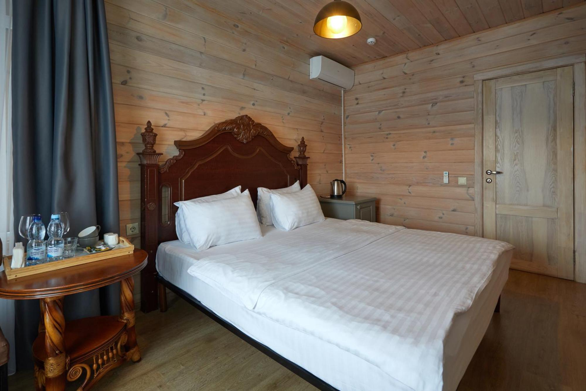 Hotel Fregat เคียฟ ภายนอก รูปภาพ