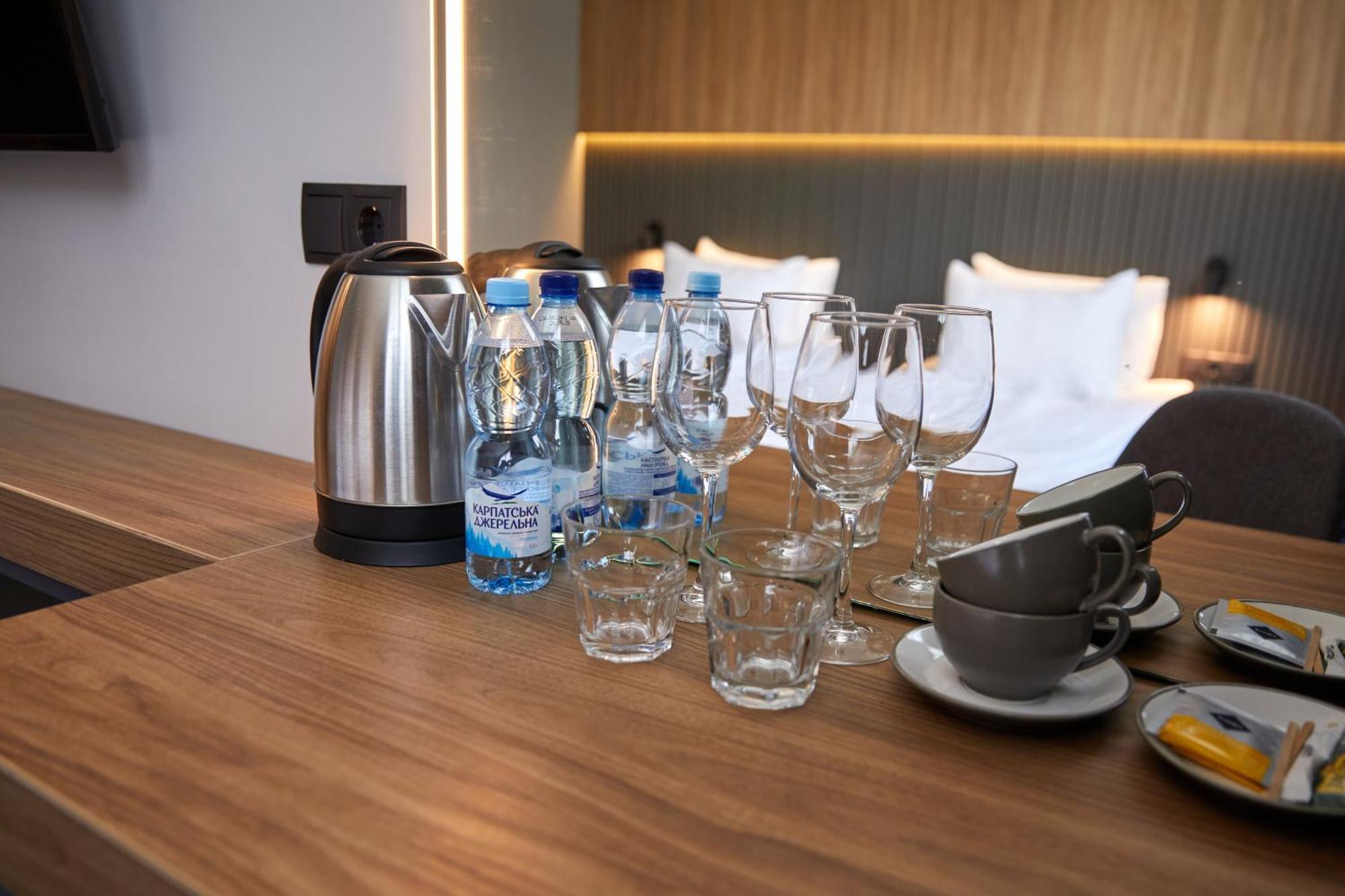 Hotel Fregat เคียฟ ภายนอก รูปภาพ