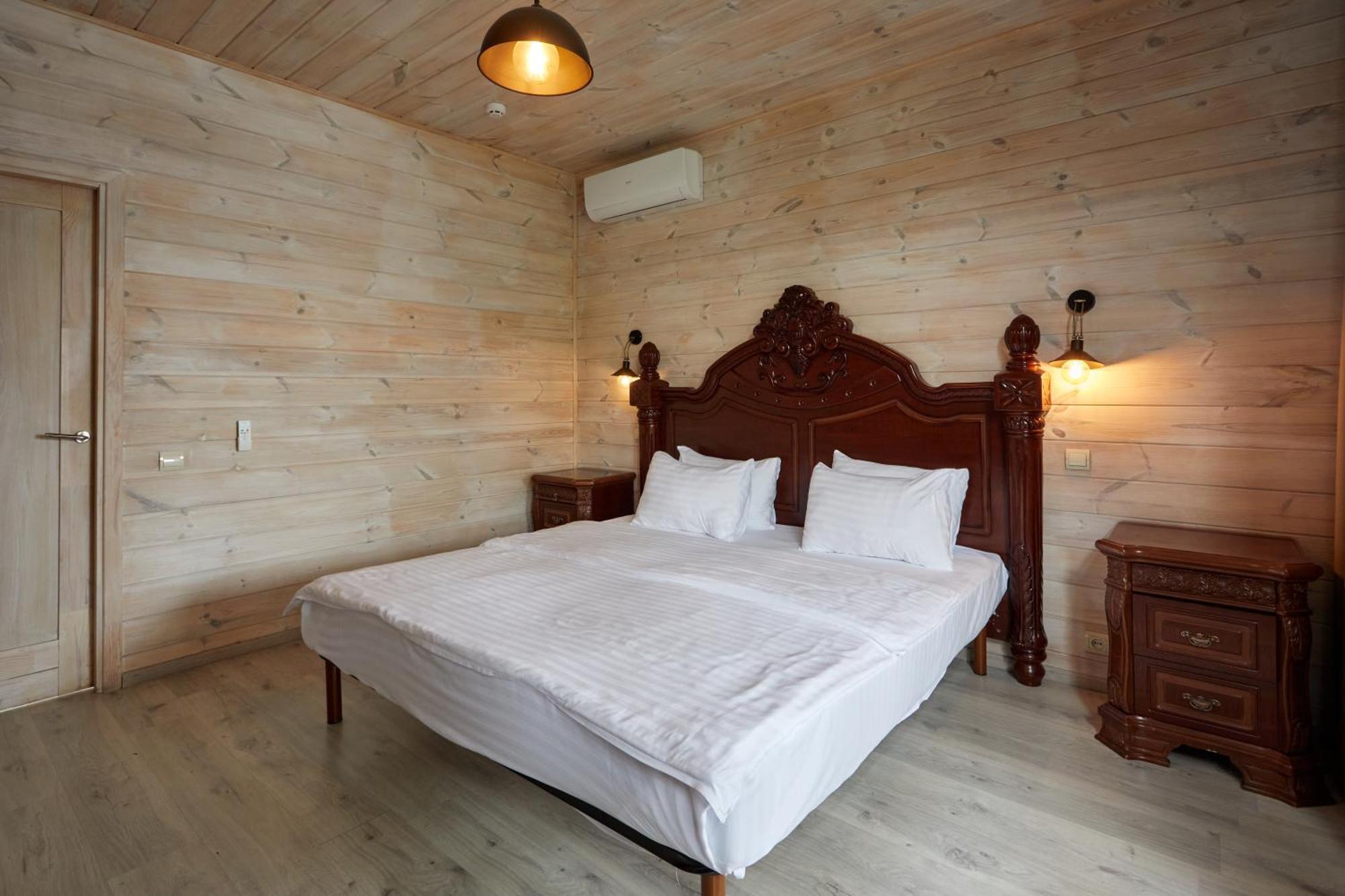 Hotel Fregat เคียฟ ภายนอก รูปภาพ