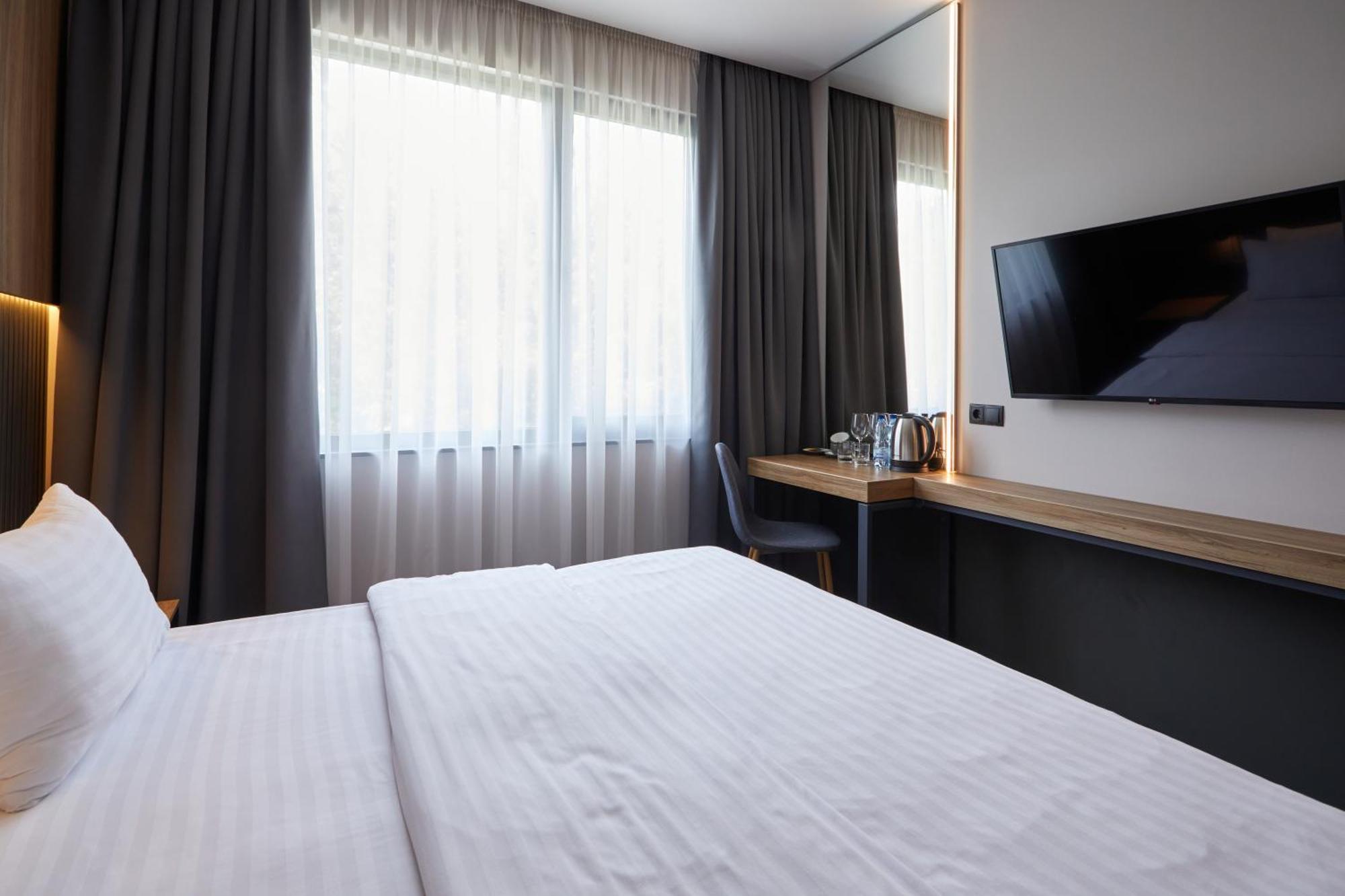 Hotel Fregat เคียฟ ภายนอก รูปภาพ